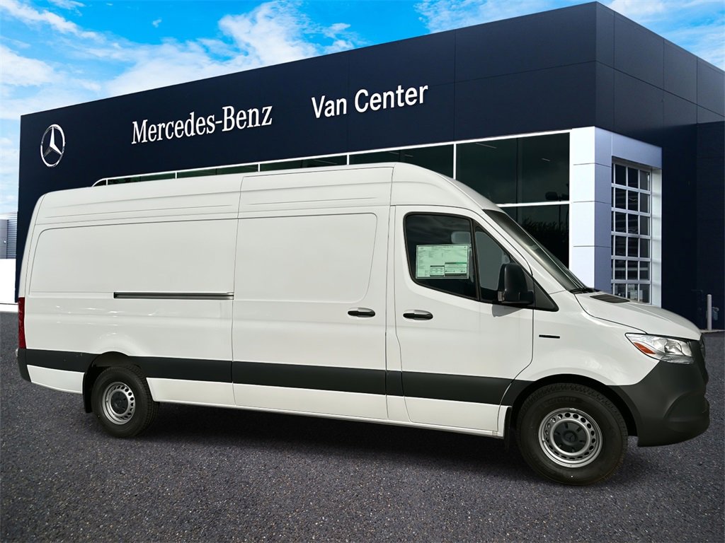 New 2024 Mercedes-Benz eSprinter 170 Cargo image 2