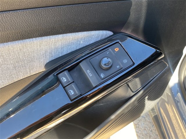 Used 2023 Volkswagen ID.4 Pro image 20