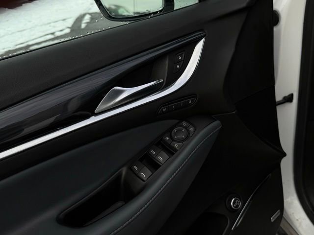 Used 2024 Buick Enclave Premium image 12