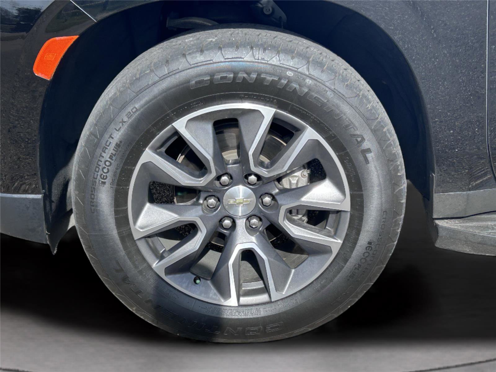 Used 2021 Chevrolet Suburban LS image 36