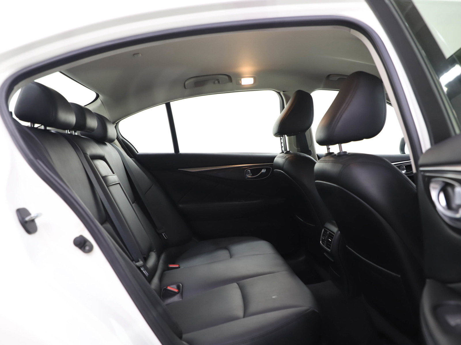 Used 2018 INFINITI Q50 Pure image 12