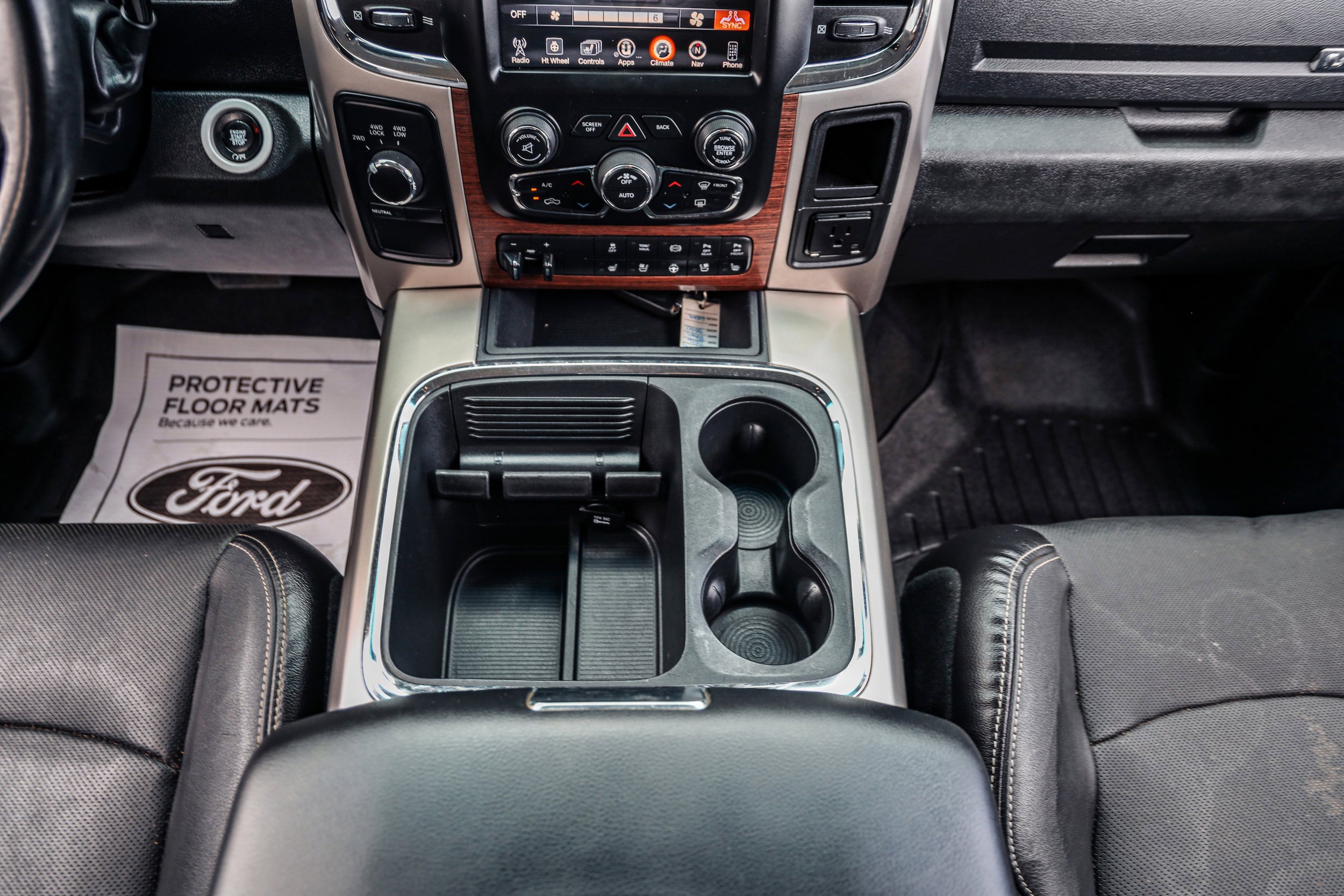 Used 2016 RAM 3500 Laramie AWD/4WD image 18