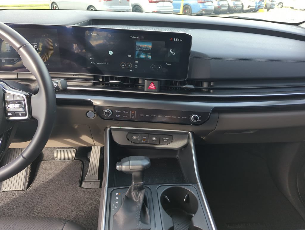 Used 2026 Kia Carnival FWD image 25