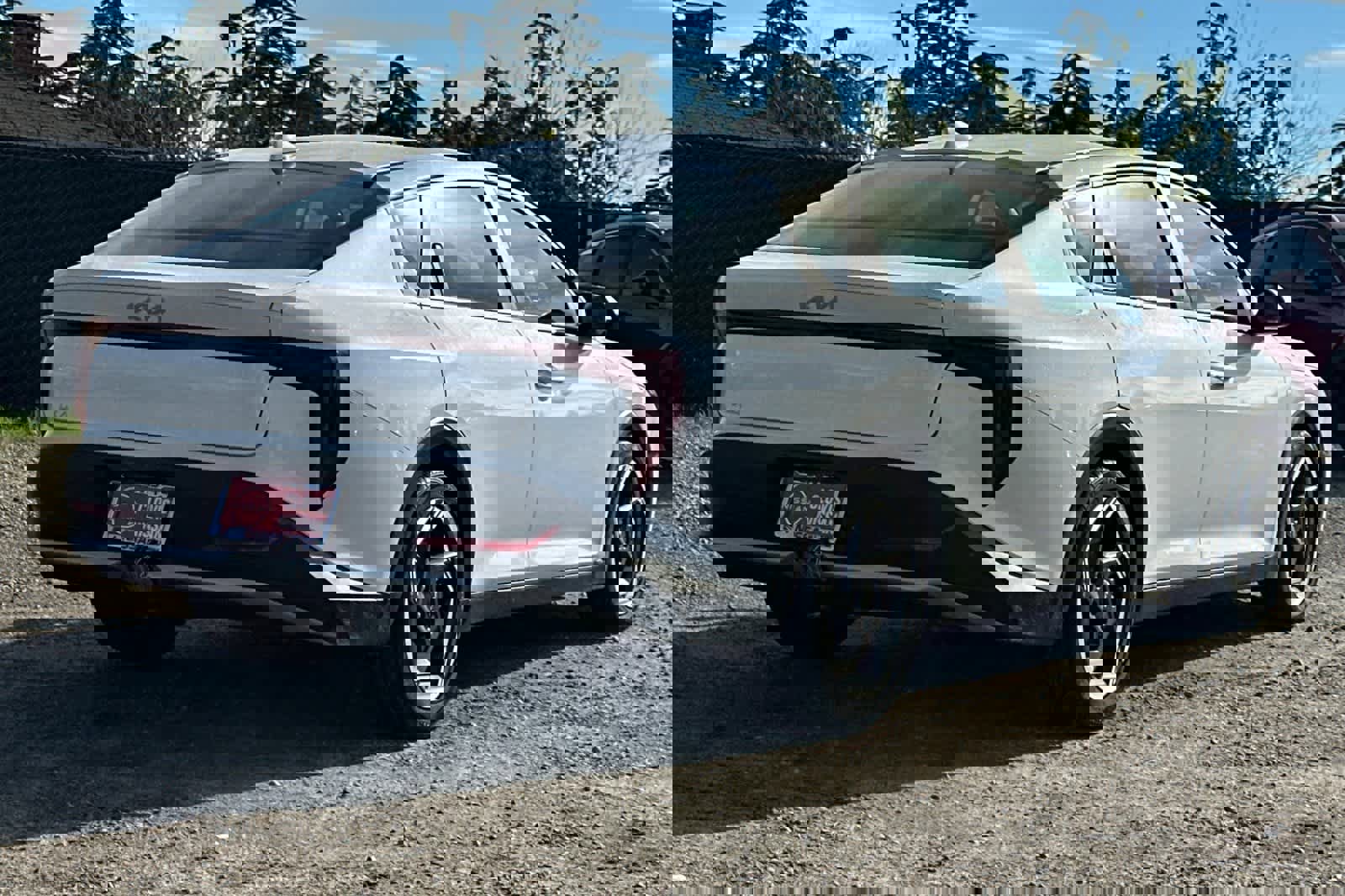 Used 2025 Kia K4 EX image 3