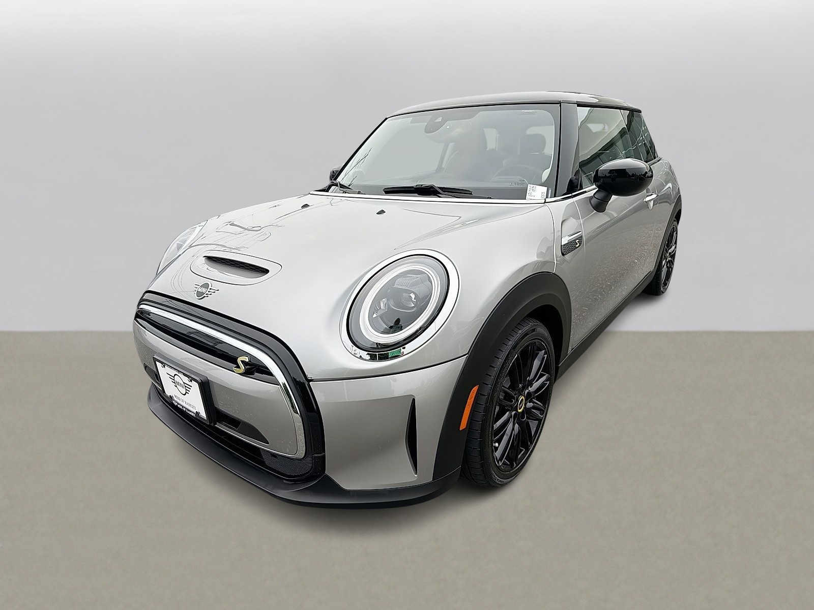 Used 2024 MINI Cooper SE FWD image 1