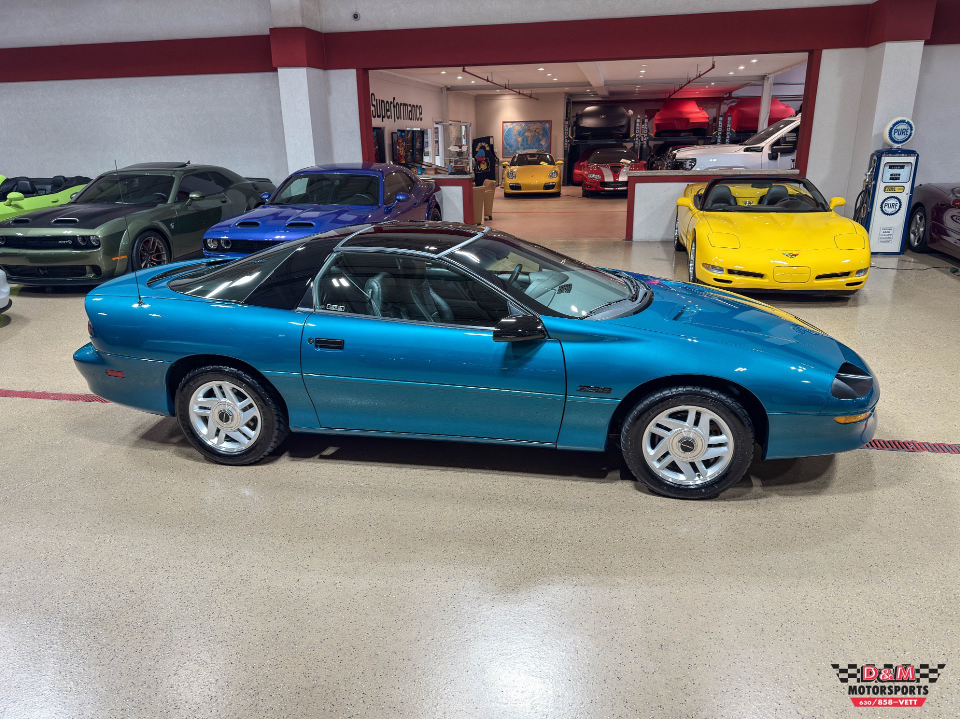 Used 1995 Chevrolet Camaro Z28 RWD image 52