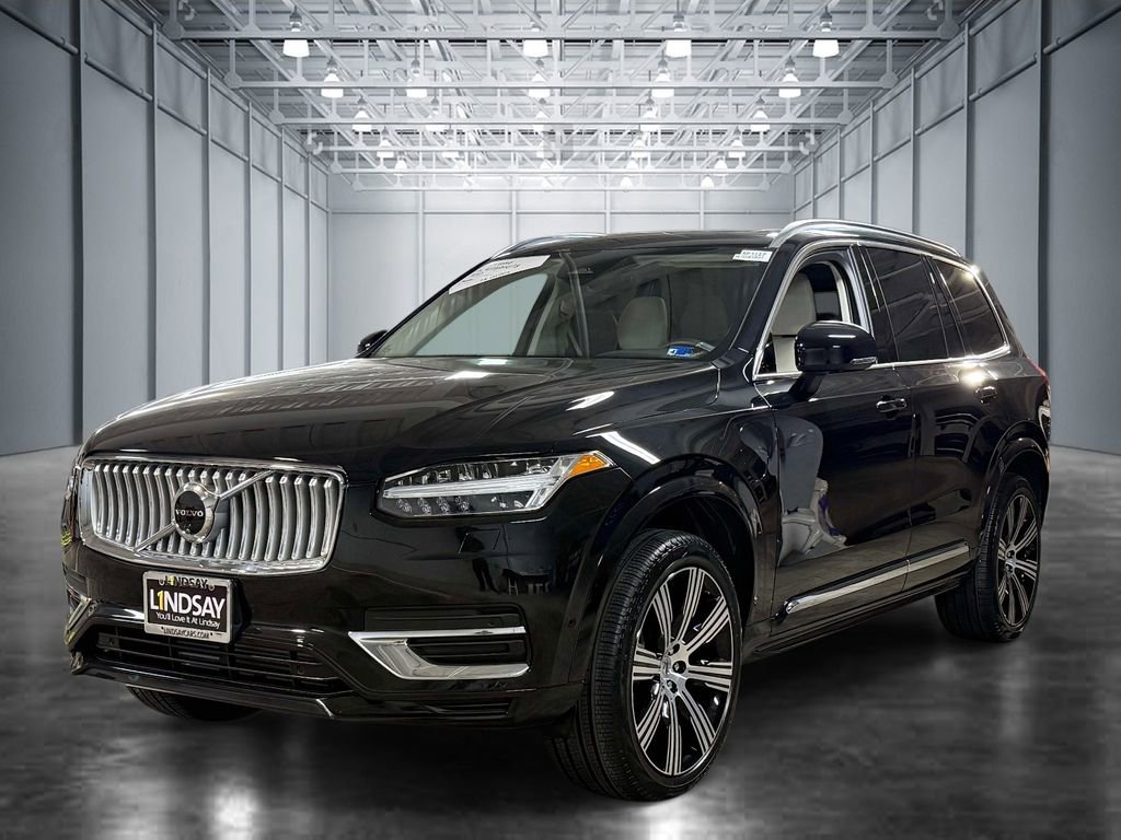 Used 2025 Volvo XC90 T8 Plus w/ Protection Package Premier AWD/4WD image 1