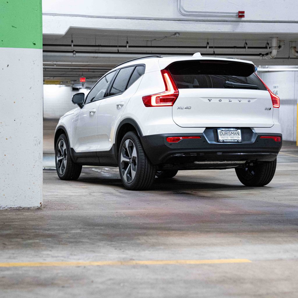 New 2026 Volvo XC40 B5 Plus w/ Protection Package Premier AWD/4WD image 5