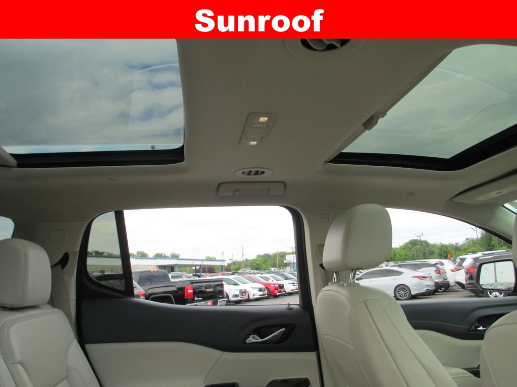 Used 2021 GMC Acadia Denali w/ Denali Technology Package AWD/4WD image 16