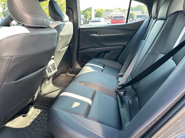 Used 2026 Toyota Camry SE FWD image 13