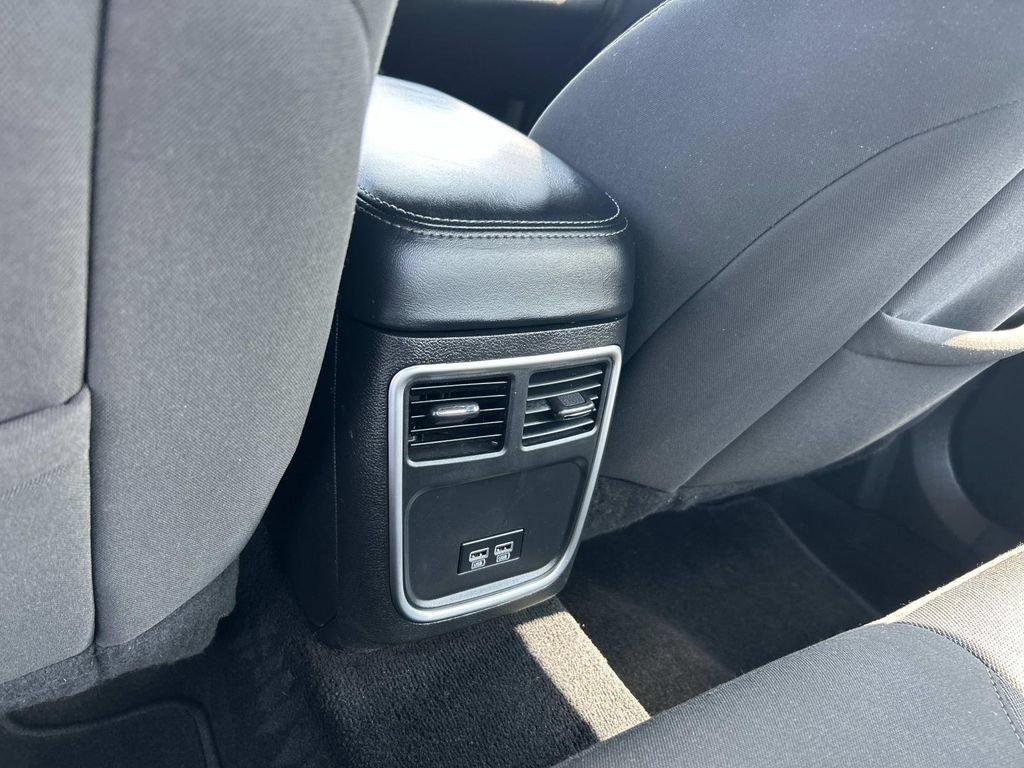Used 2022 Dodge Charger SXT RWD image 22