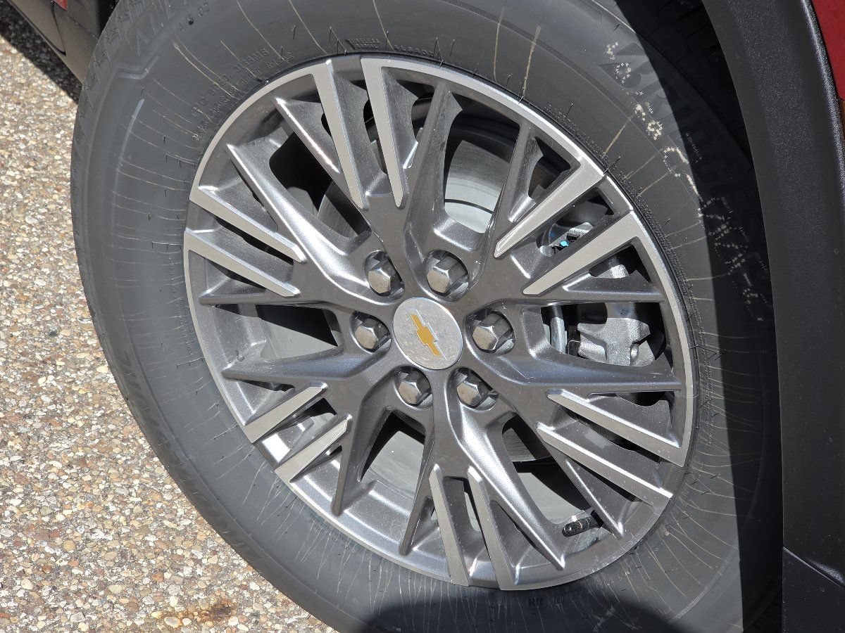New 2027 Chevrolet Traverse LT AWD/4WD image 14