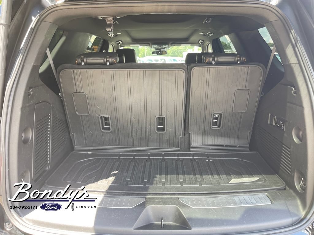 Used 2023 GMC Yukon AT4 w/ AT4 Premium Package AWD/4WD image 14