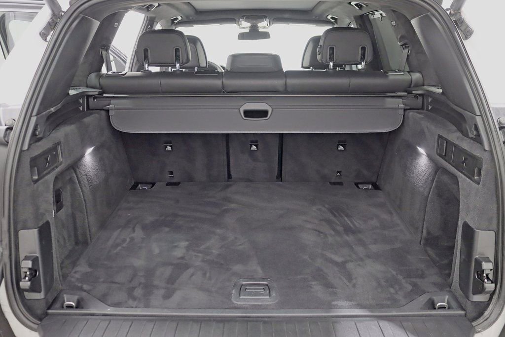 Used 2022 BMW X5 xDrive40i w/ M Sport Package image 44