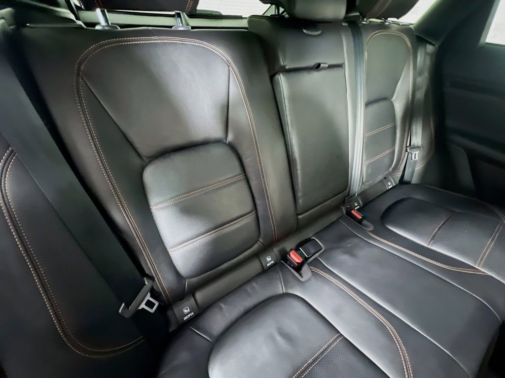 Used 2020 Jaguar F-PACE Prestige image 28