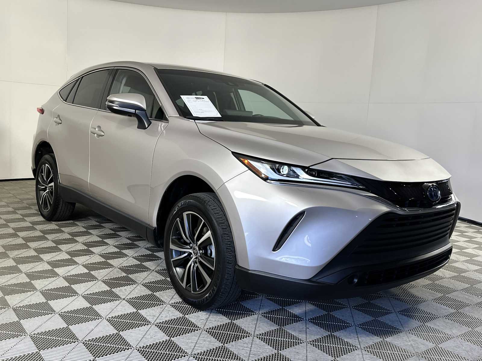 Used 2024 Toyota Venza LE