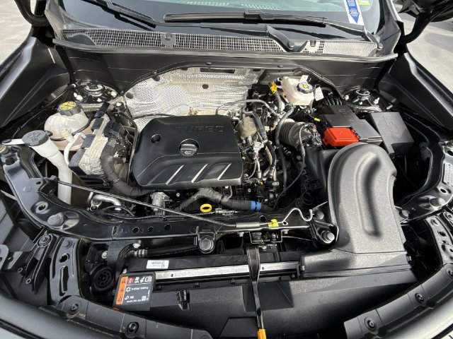 Certified 2024 Buick Encore GX Sport Touring AWD/4WD image 27