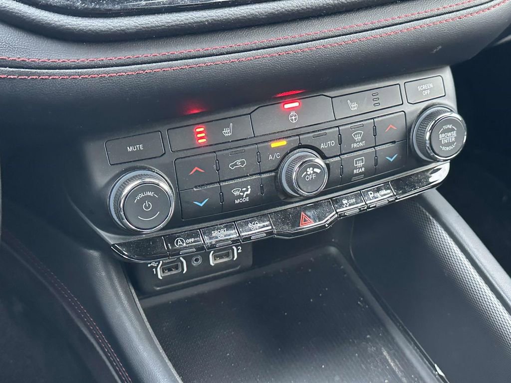 Used 2023 Dodge Durango GT image 27