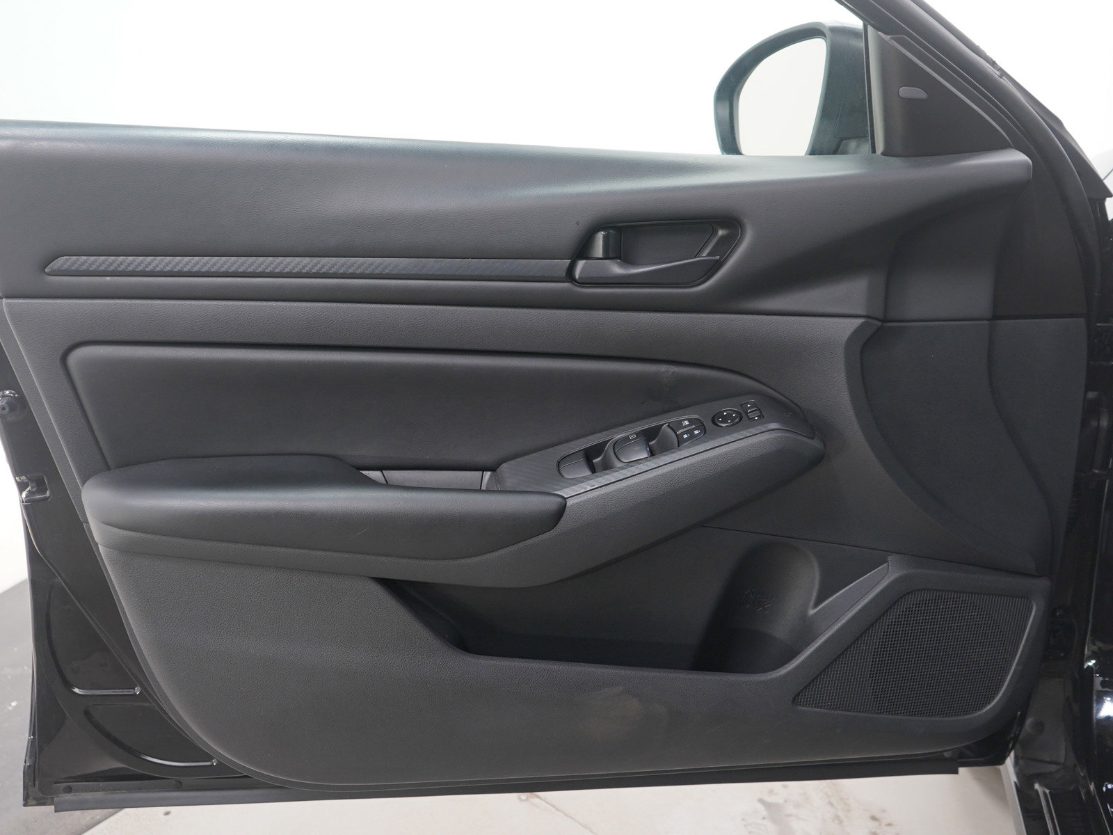 Used 2025 Nissan Altima 2.5 S image 19