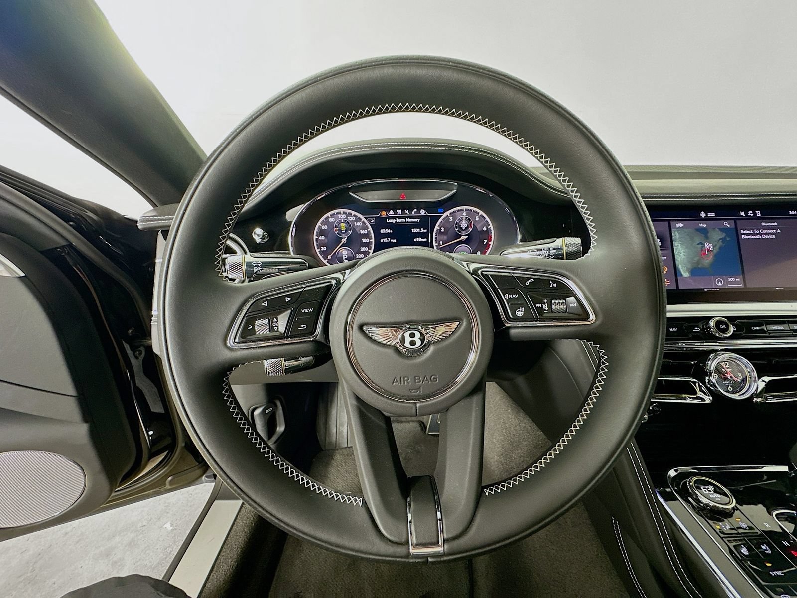 Used 2024 Bentley Flying Spur V8 AWD/4WD image 61