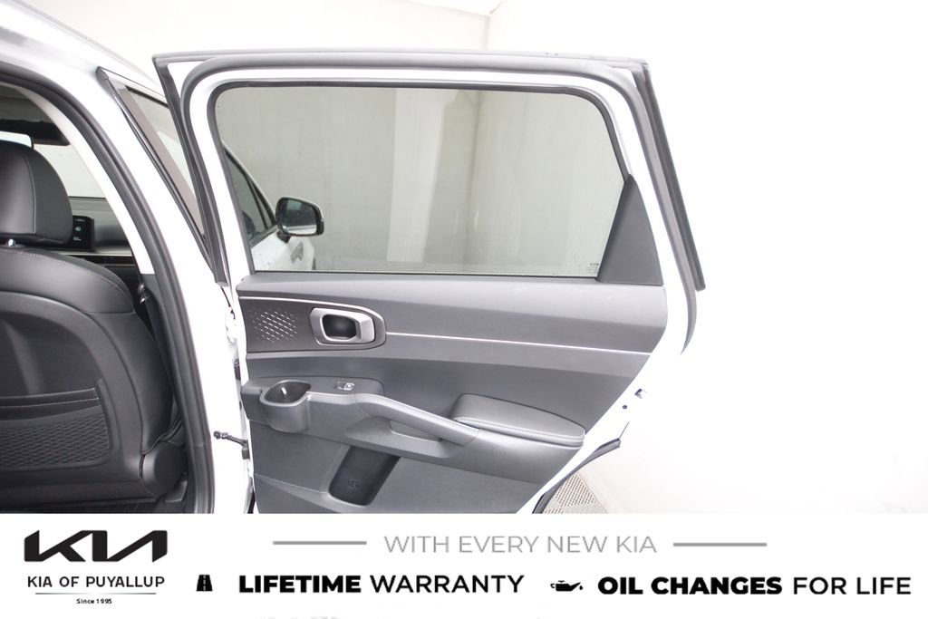 New 2026 Kia Sorento S image 13