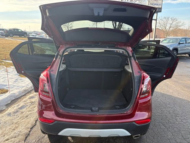Used 2022 Buick Encore Preferred image 27