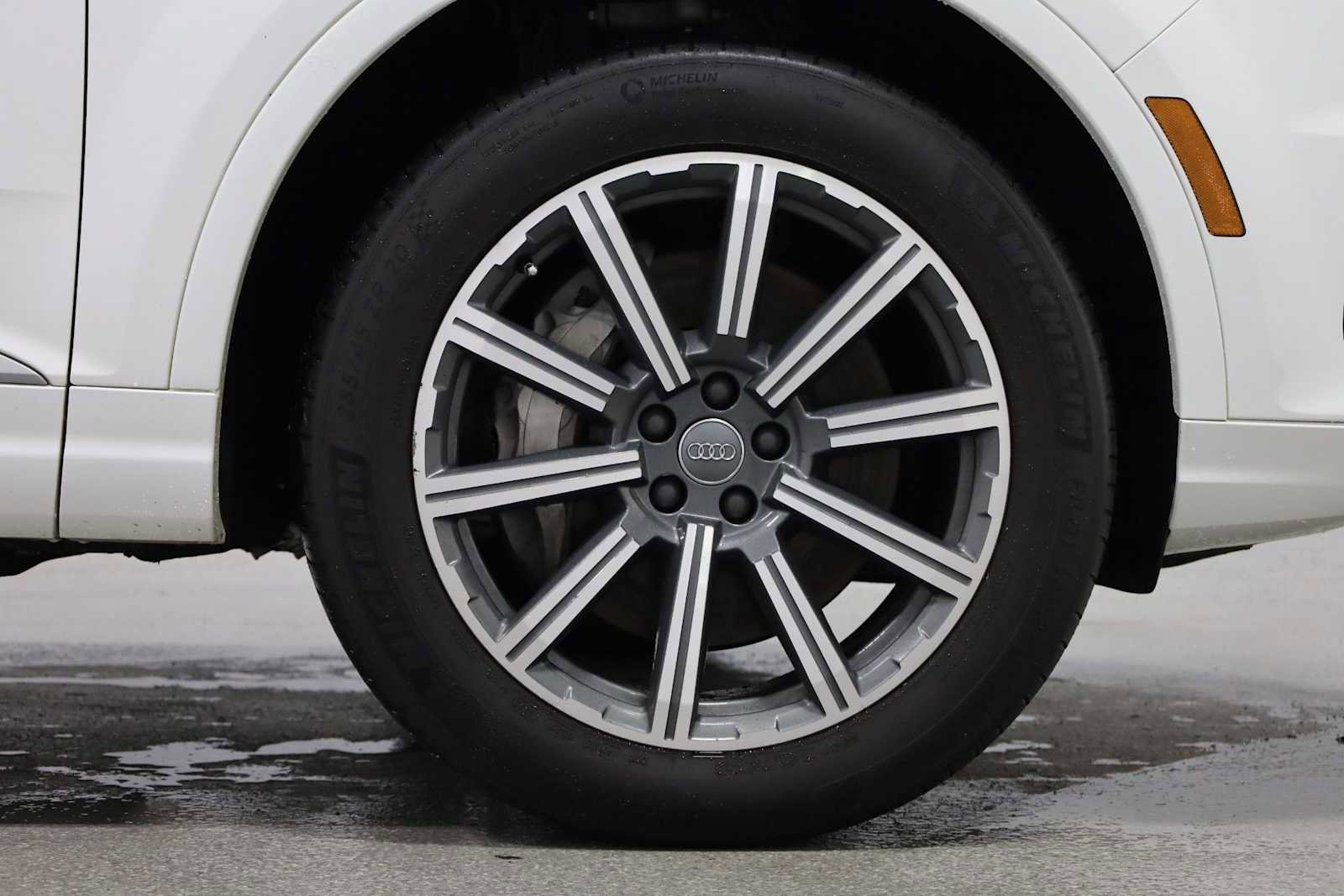 Used 2017 Audi Q7 3.0T Prestige AWD/4WD image 12