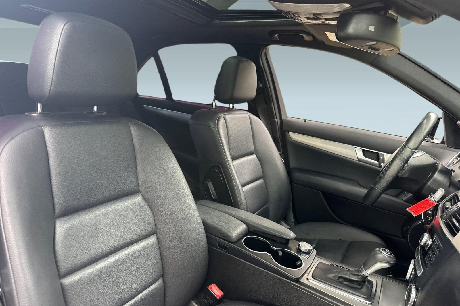 Used 2013 Mercedes-Benz C 250 Sedan image 24