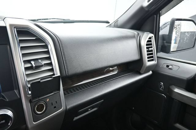 Used 2015 Ford F150 Platinum w/ Equipment Group 701A Luxury AWD/4WD image 17