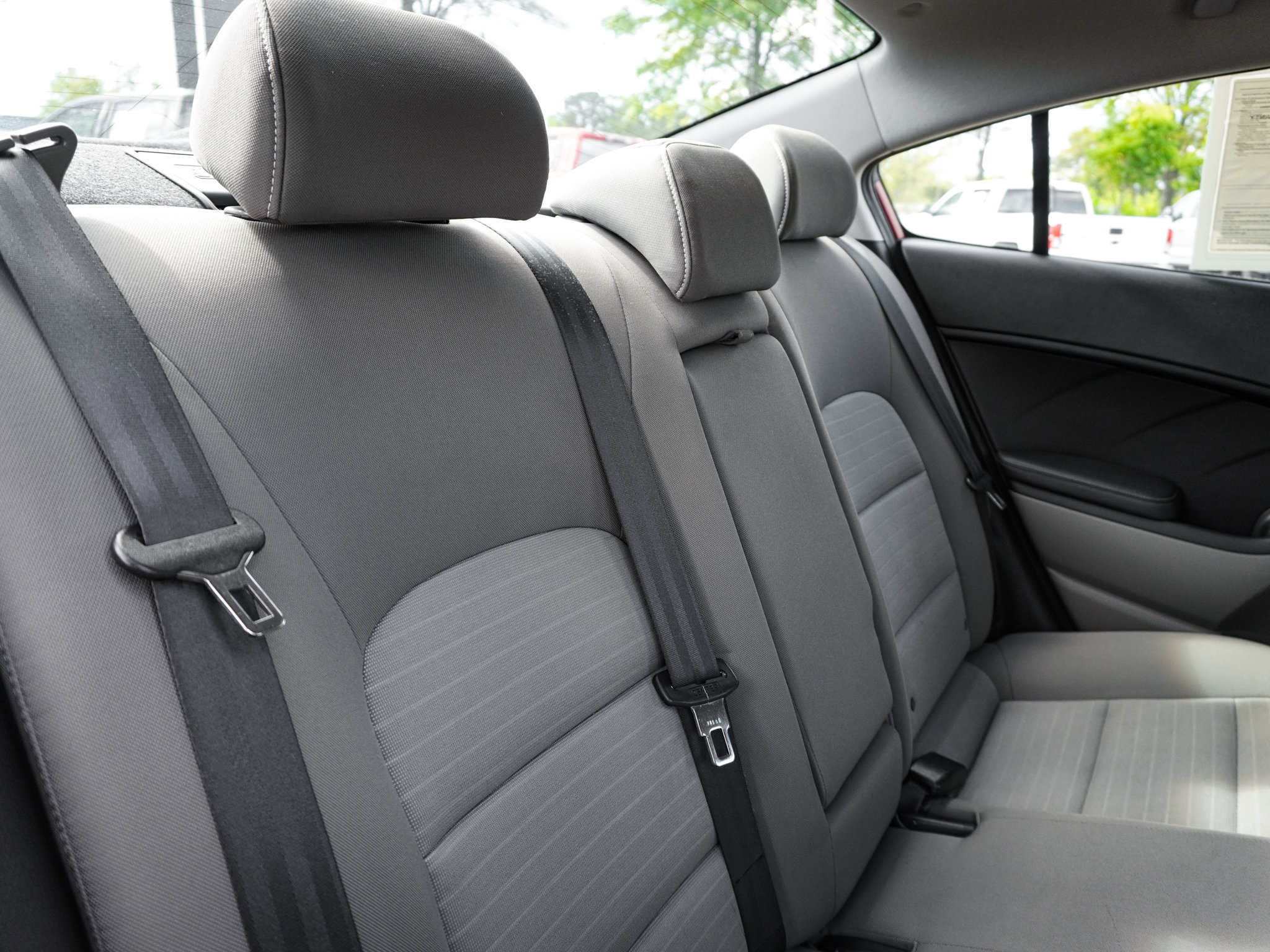 Used 2014 Kia Forte EX image 32