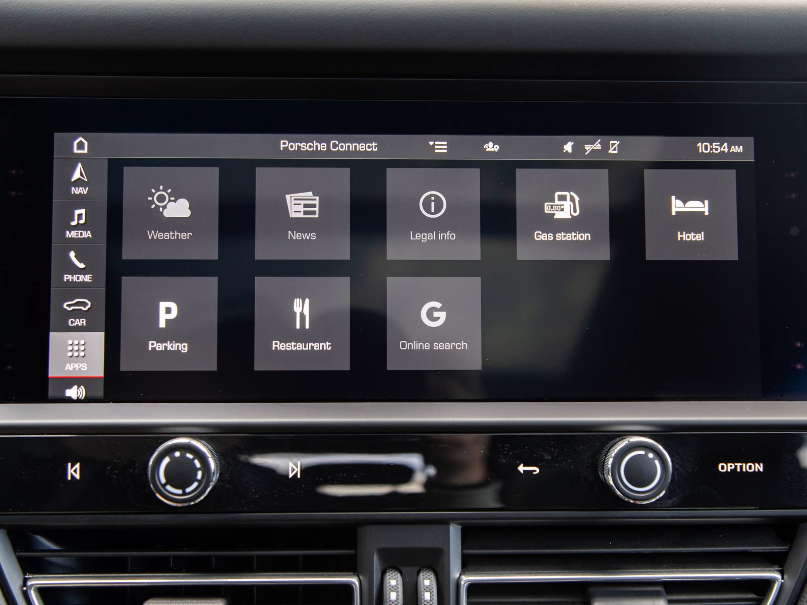 Certified 2026 Porsche Macan S AWD/4WD image 18
