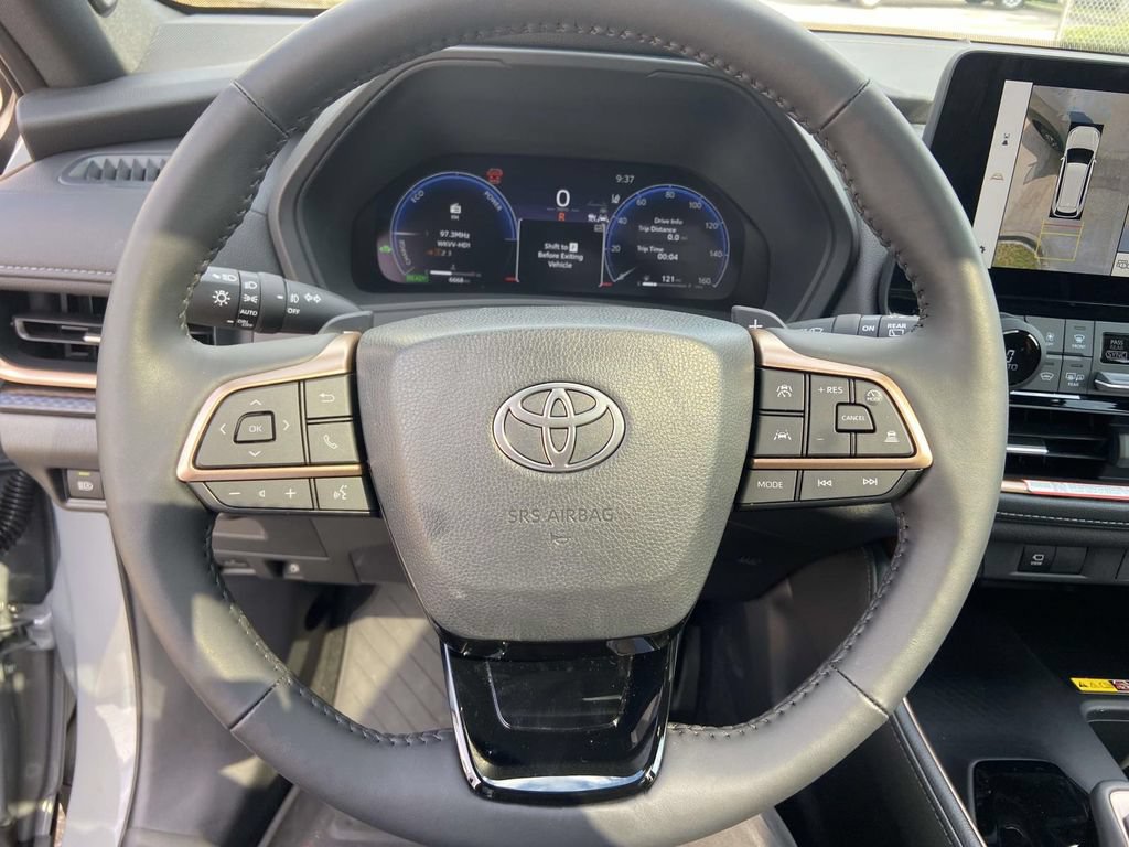 Used 2026 Toyota Grand Highlander AWD Hybrid image 38