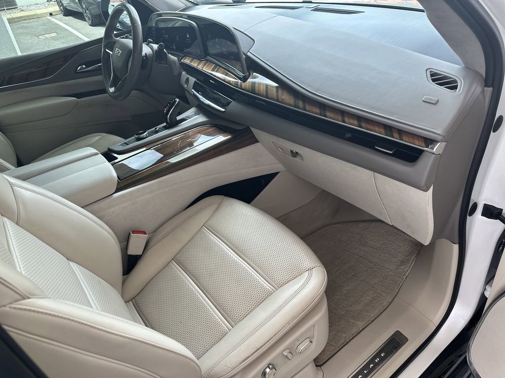 Used 2021 Cadillac Escalade ESV Sport Platinum RWD image 37