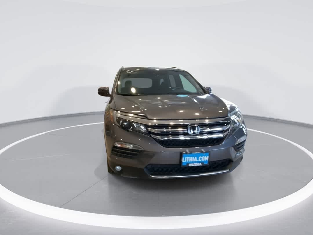 Used 2017 Honda Pilot Elite image 3
