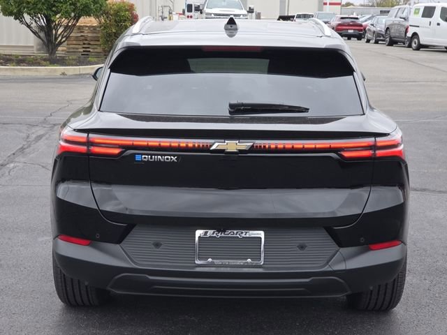 New 2026 Chevrolet Equinox EV LT image 18