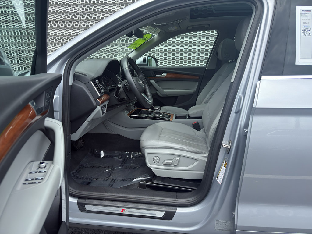 Used 2022 Audi Q5 2.0T Premium AWD/4WD image 16