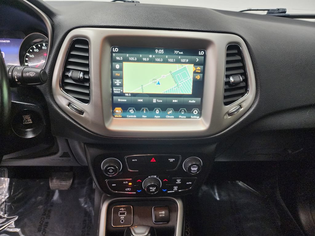 Used 2021 Jeep Compass Latitude FWD image 18
