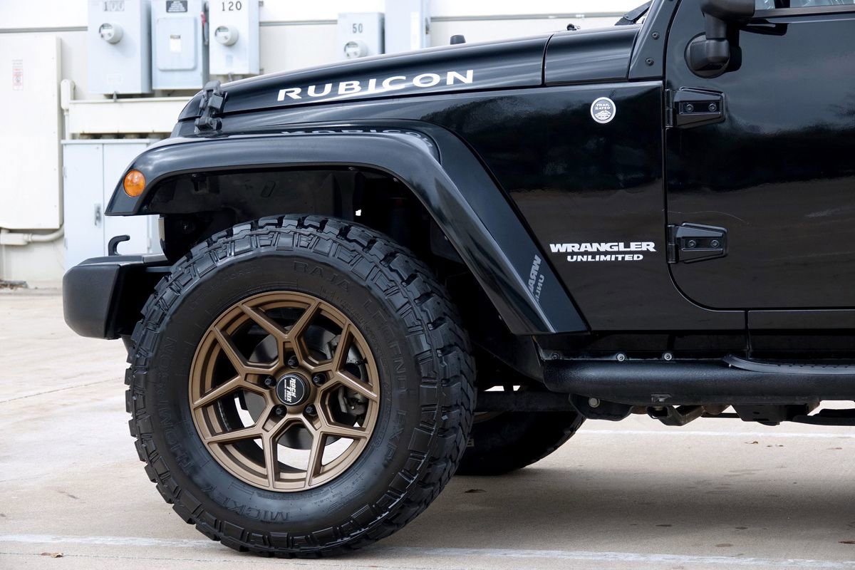 Used 2013 Jeep Wrangler Unlimited Rubicon w/ Connectivity Group image 22