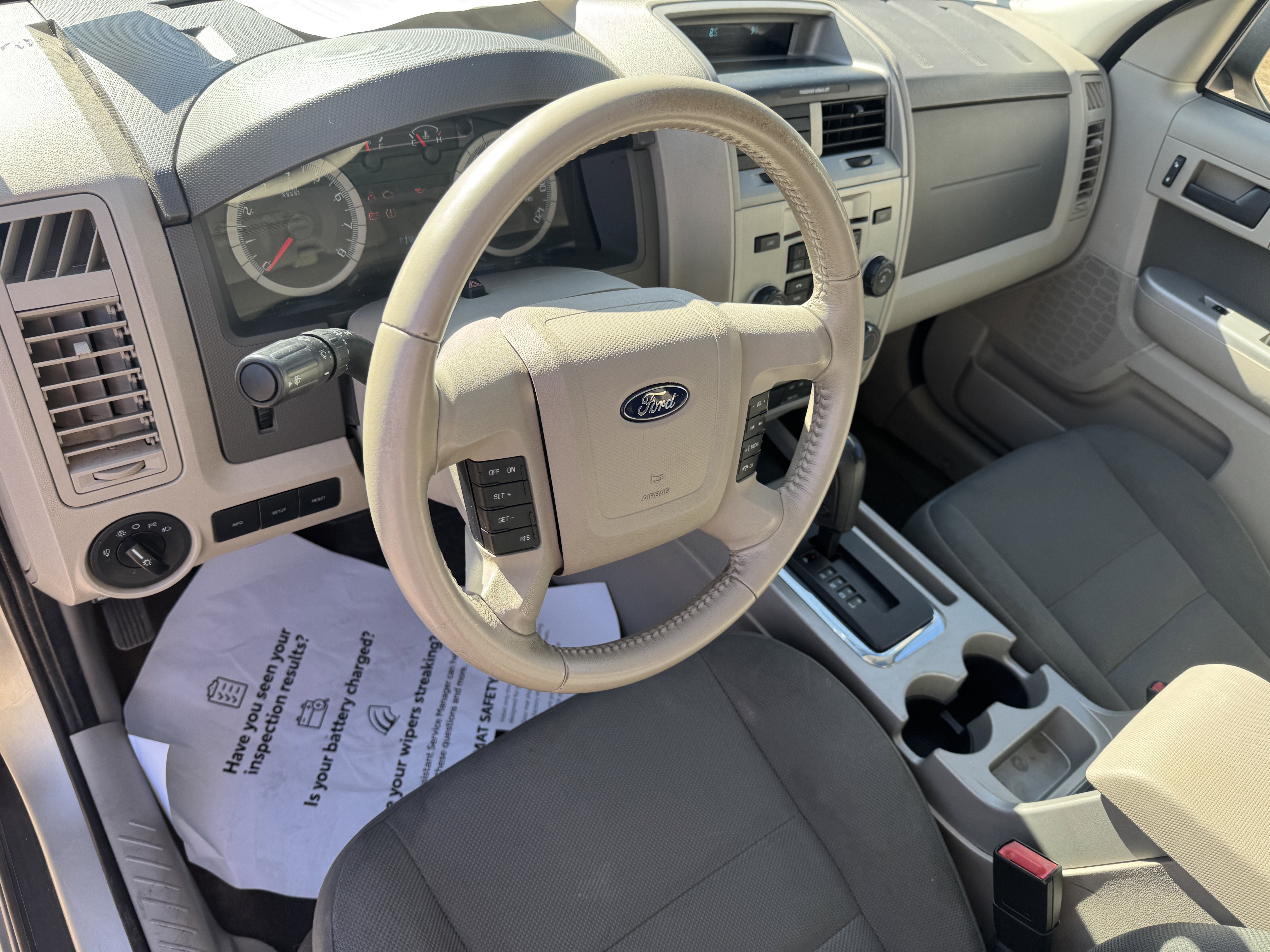 Used 2010 Ford Escape XLT FWD image 12