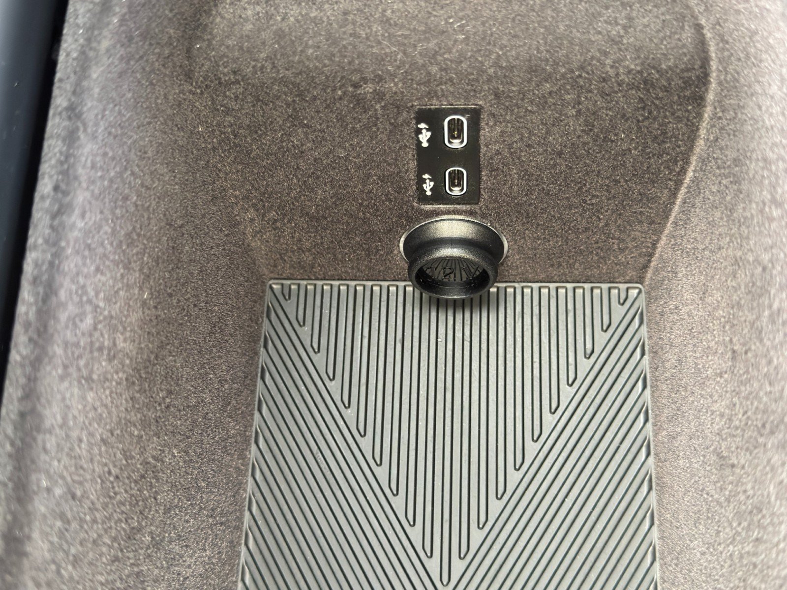 Used 2023 BMW 760i xDrive AWD/4WD image 31