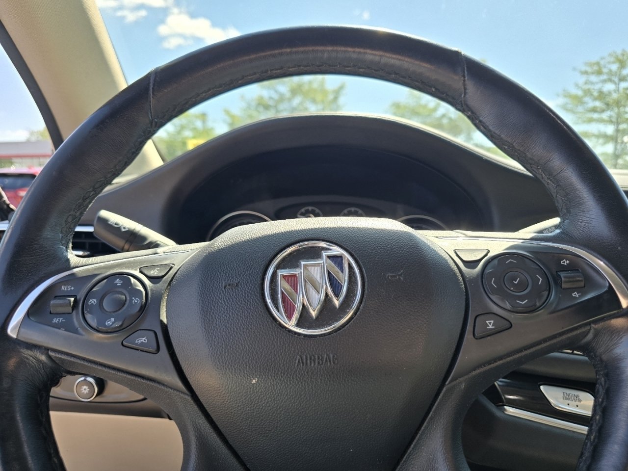 Used 2021 Buick Enclave Premium w/ Sun and Sites Package AWD/4WD image 19