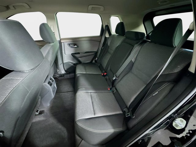 Certified 2023 Nissan Rogue SV image 21