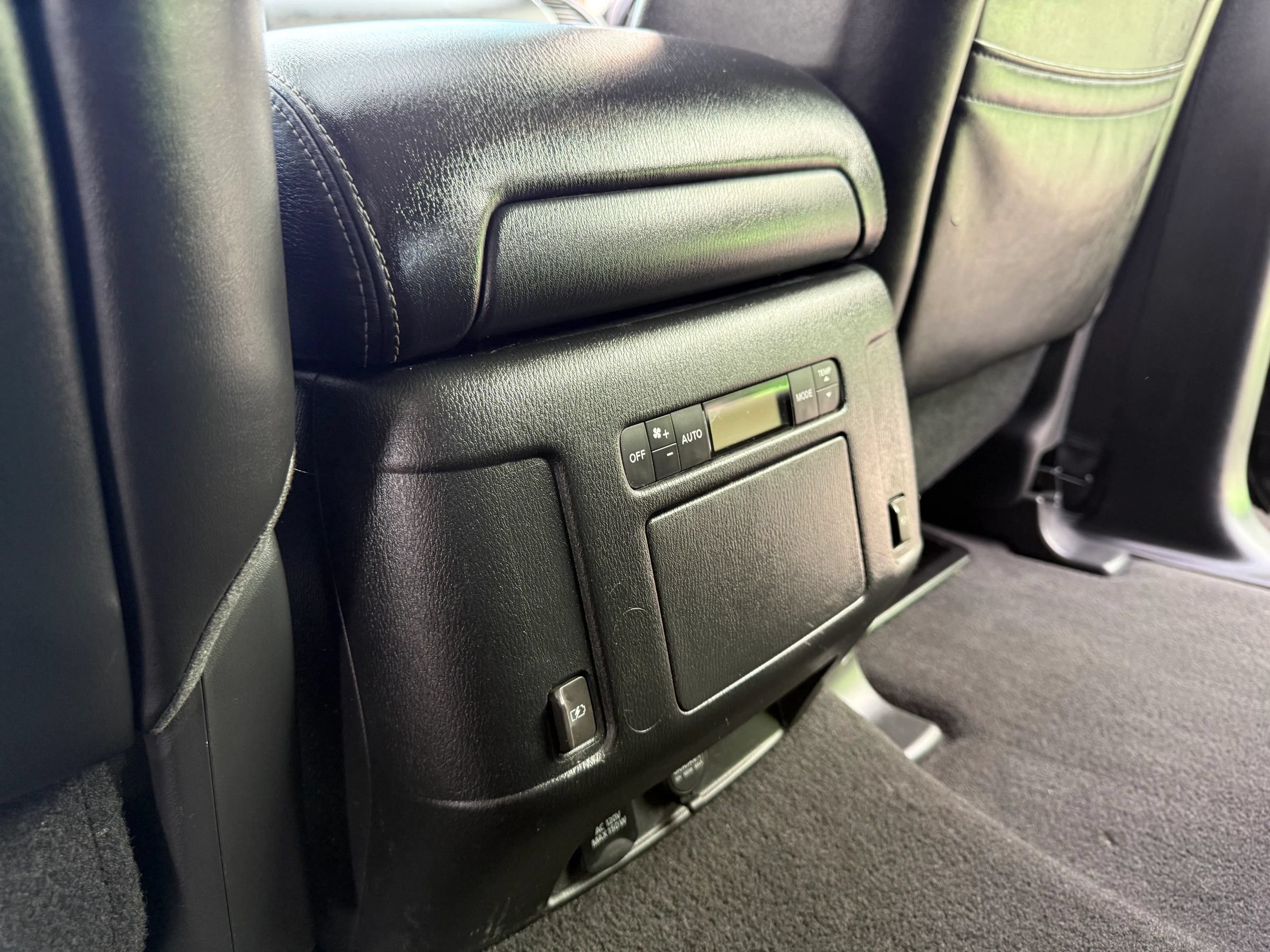 Used 2019 Nissan Armada SL w/ Premium Package AWD/4WD image 18