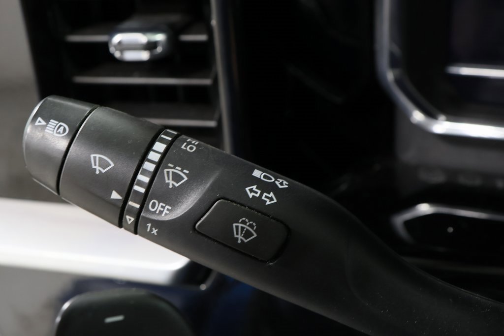 Used 2023 GMC Sierra 1500 Elevation image 17