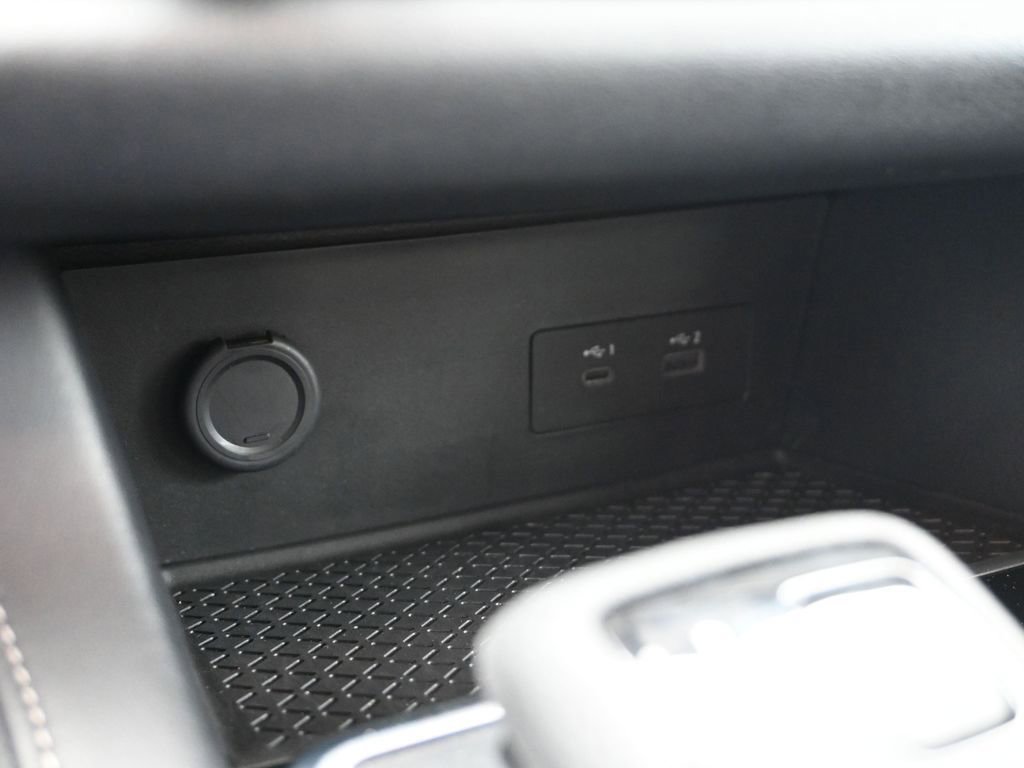 Used 2025 Nissan Pathfinder SV AWD/4WD image 25