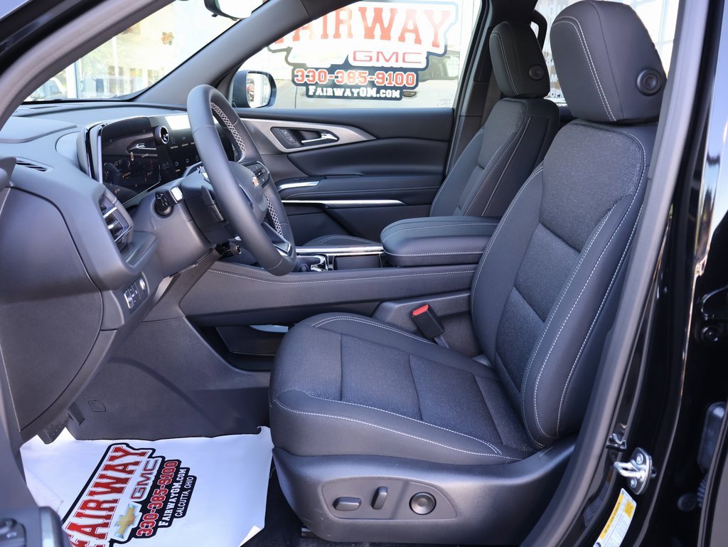 New 2026 Chevrolet Traverse LT w/ Driver Confidence Package image 13