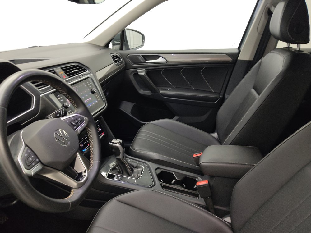 Used 2023 Volkswagen Tiguan SE FWD image 17