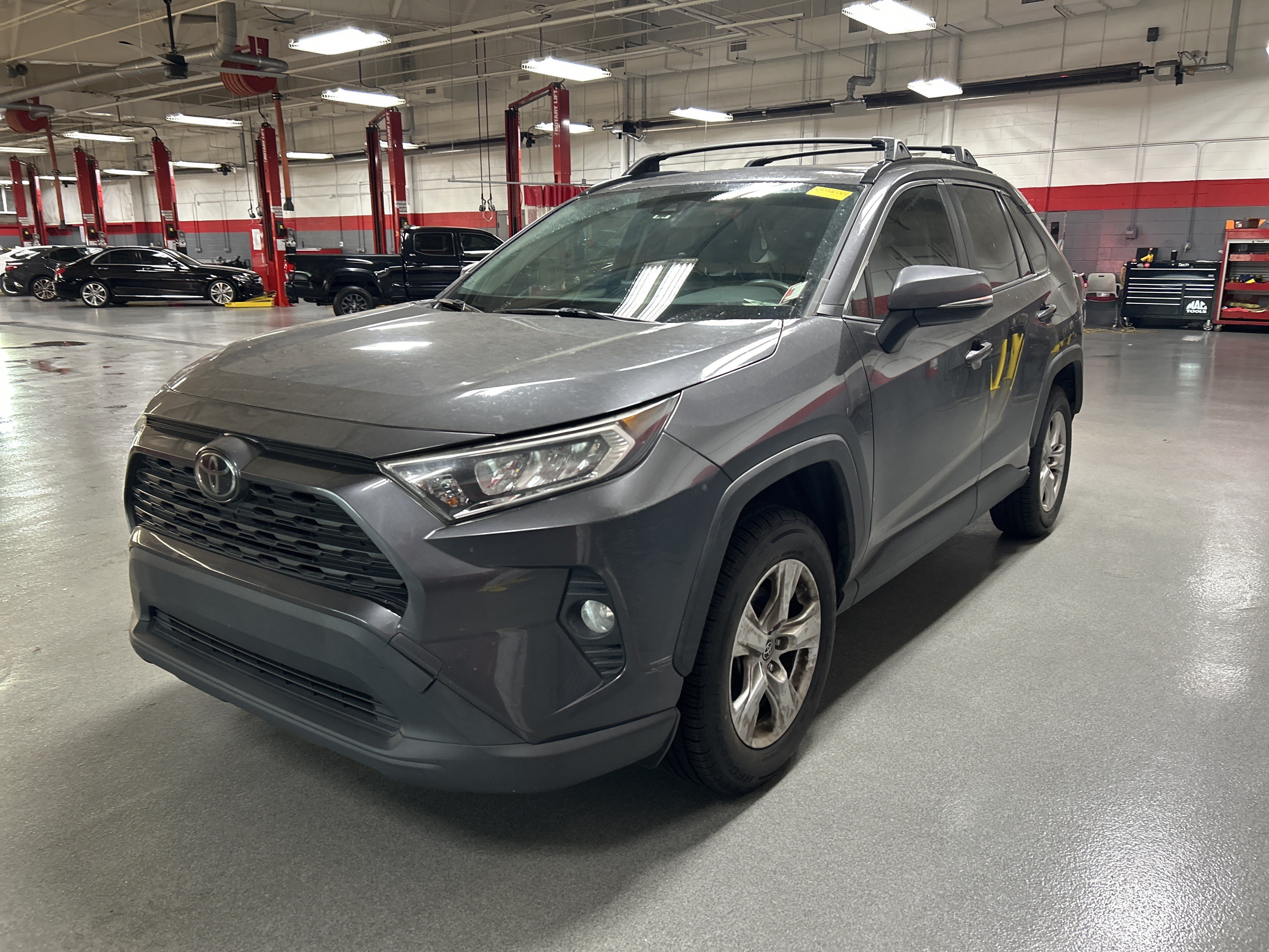 Used 2019 Toyota RAV4 XLE w/ Convenience Package AWD/4WD image 5