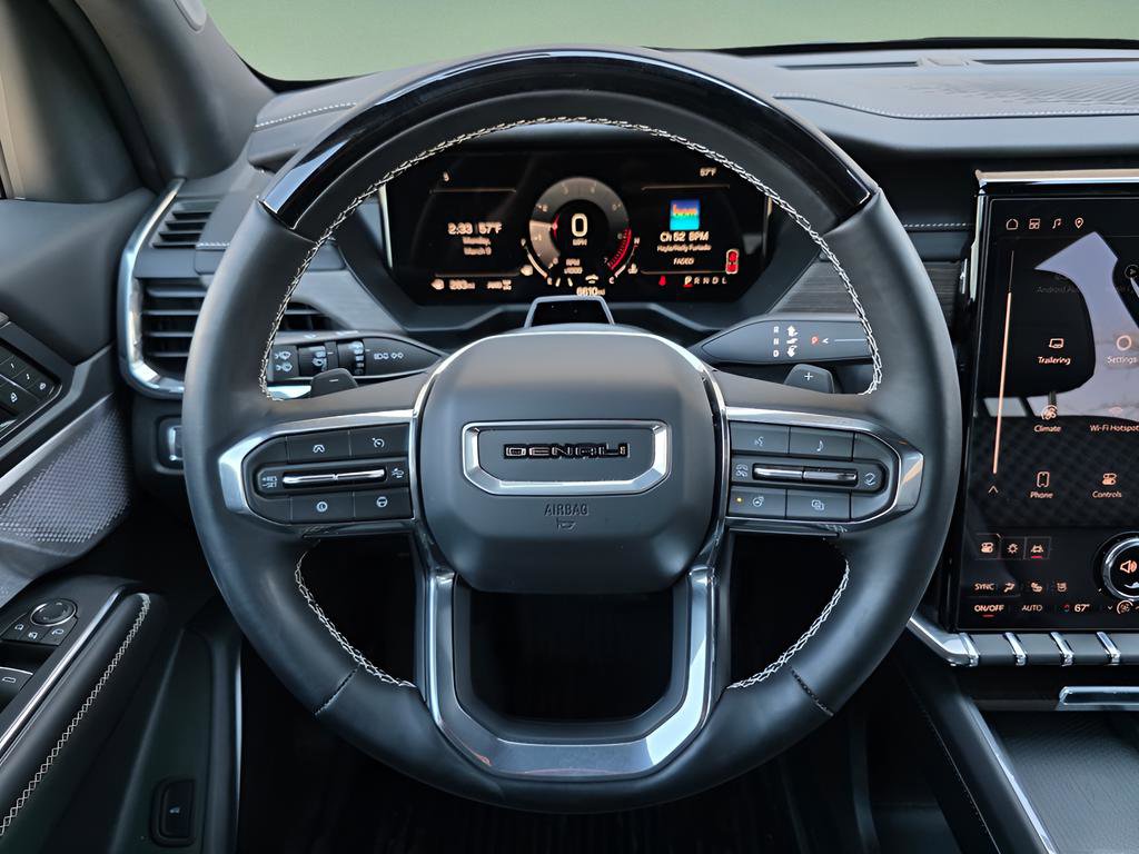 Used 2025 GMC Acadia Denali w/ Super Cruise Package image 25