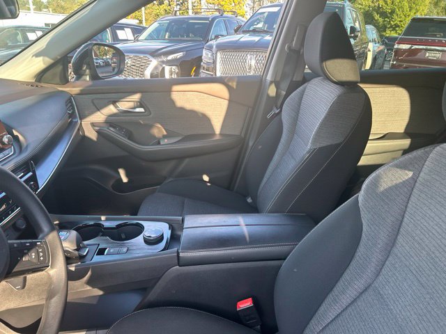 Used 2021 Nissan Rogue SV AWD/4WD image 17